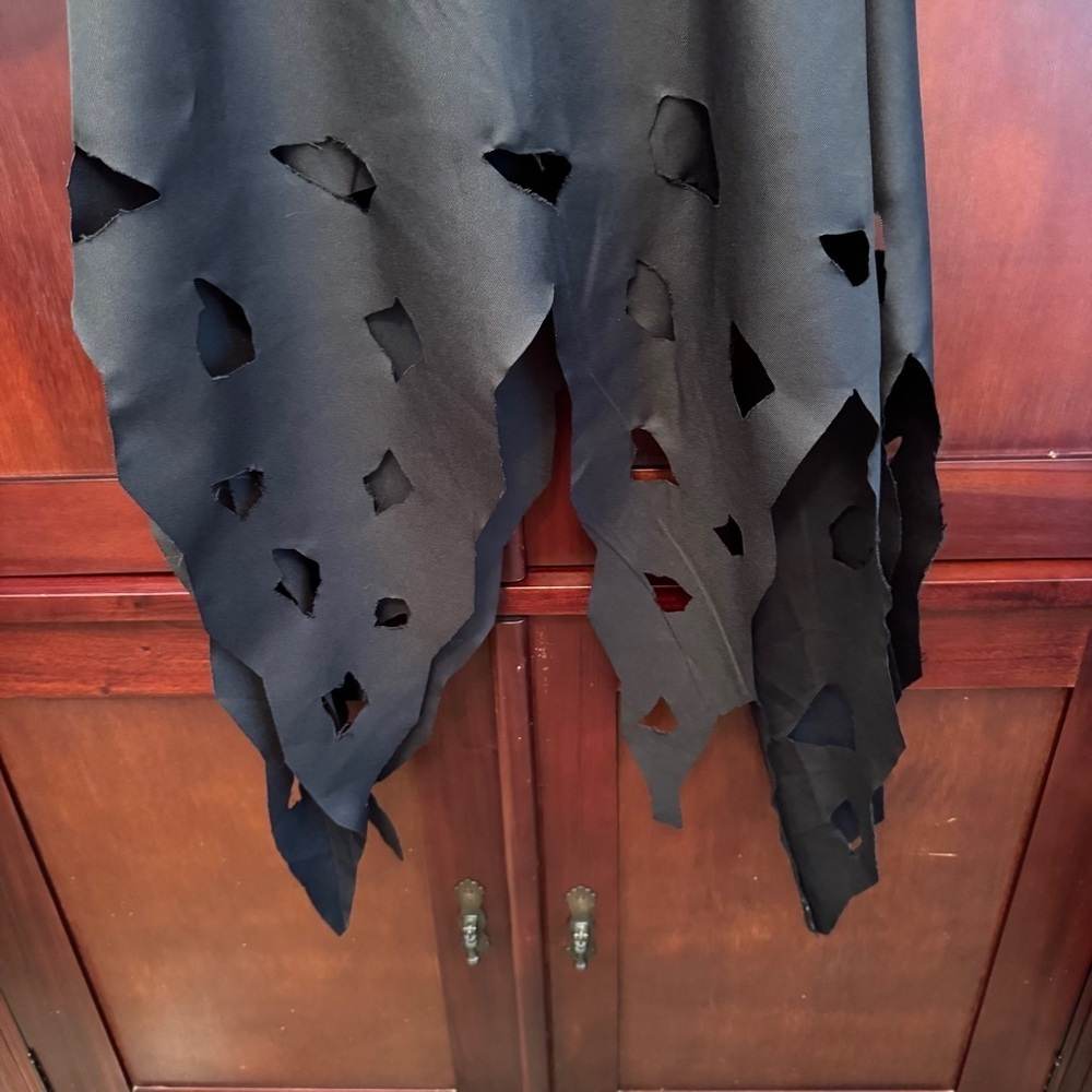 Black Hooded Costume Dress No size tag Side Zipper VERY well made - Picture 3 of 8